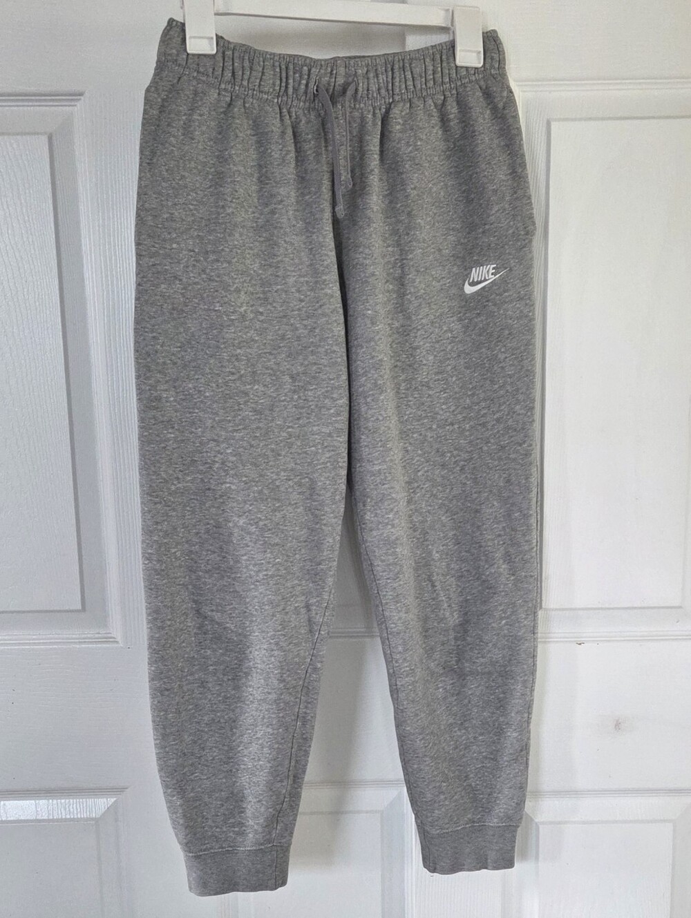 Nike Sportswear Club Fleece Gray Joggers S